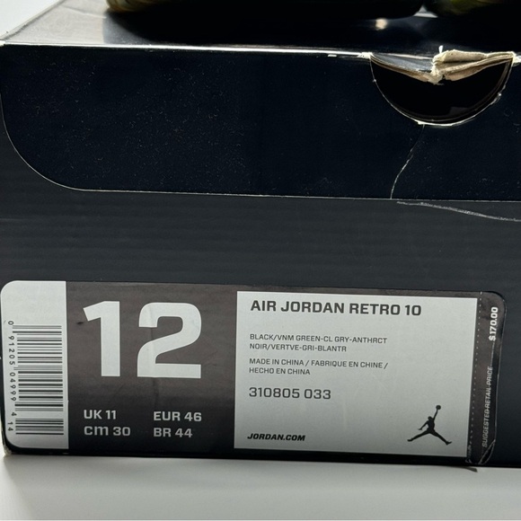 The Jordan 10 Retro Venom Green - Picture 13 of 13